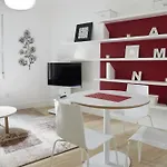 Апартаменти Marina Confort -kontxa Beach- *